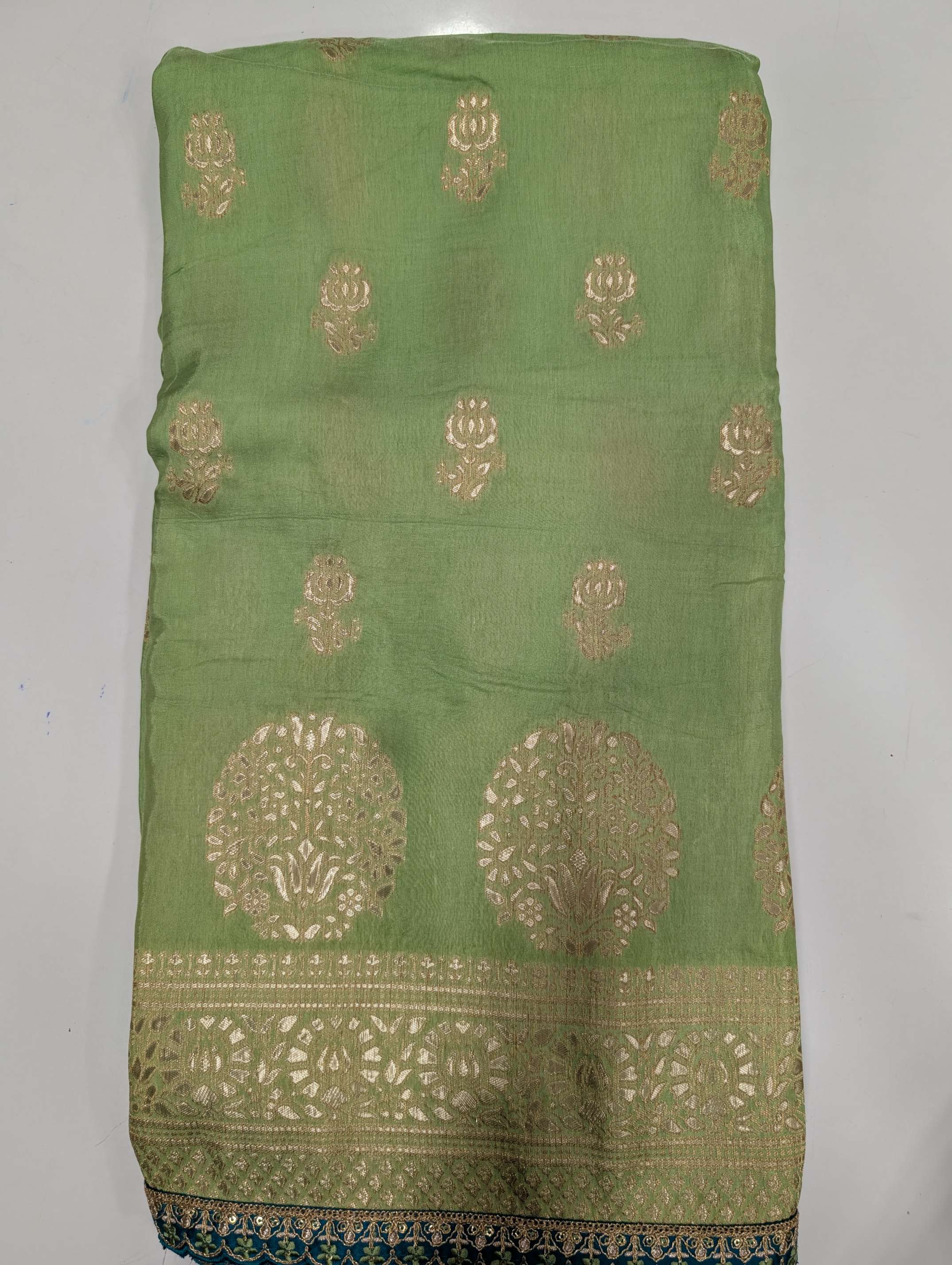 Saree Item 4